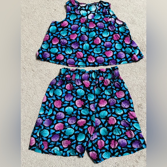 Girls 2 Piece Vintage Set- Top & Shorts - Picture 11 of 11